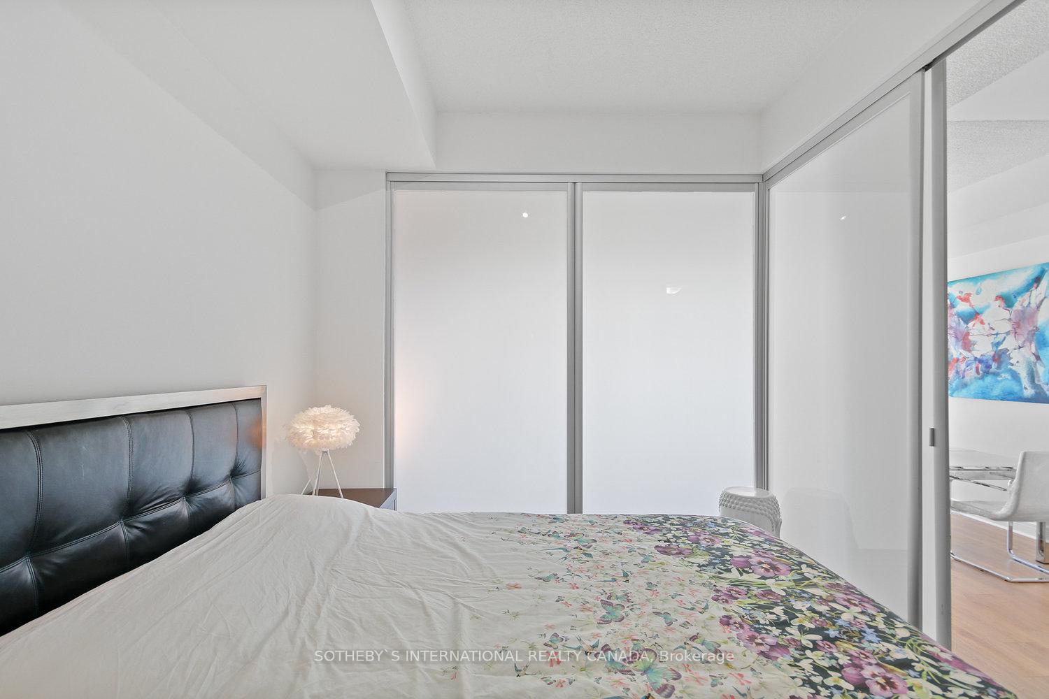 2 Bedrooms Condo at 116 George,  Toronto For sale