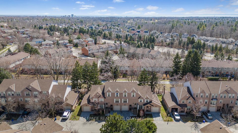 #34 - 2272 Mowat Avenue, Oakville, ON L6H 5L8