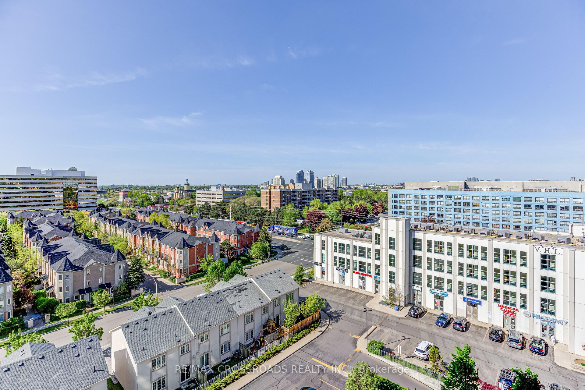 2 Bedrooms Condo at 8 Rosebank, Toronto For sale