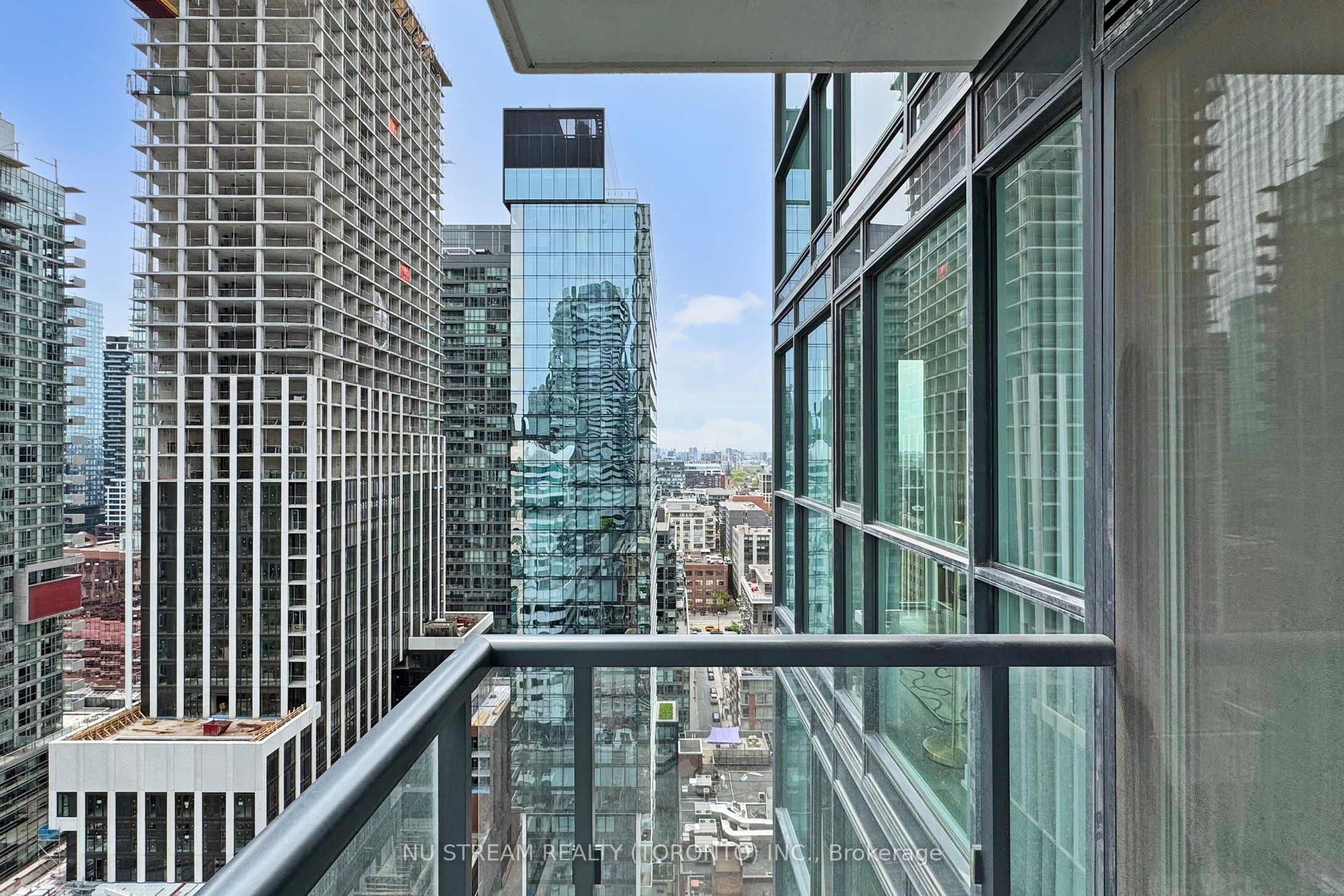 87 Peter Street, #2302