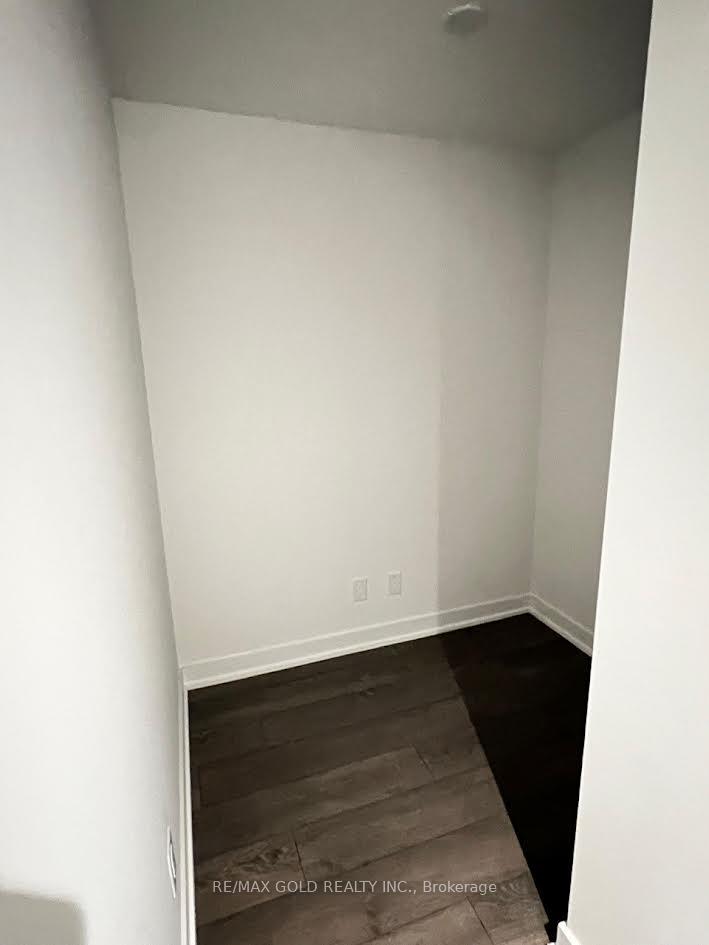 3 Bedrooms Condo at 1928 Lakeshore, Toronto For sale
