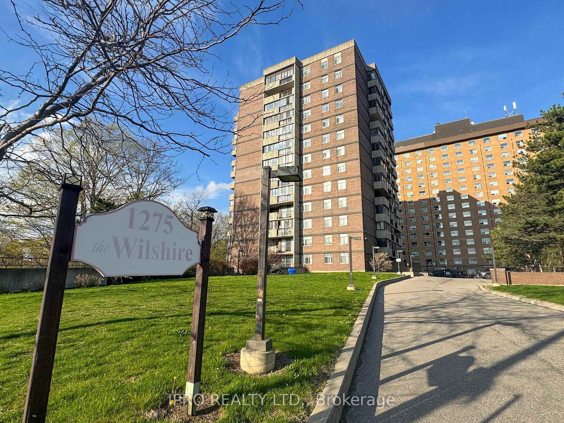 3 Bedrooms Condo at 1275 Markham, Toronto For sale