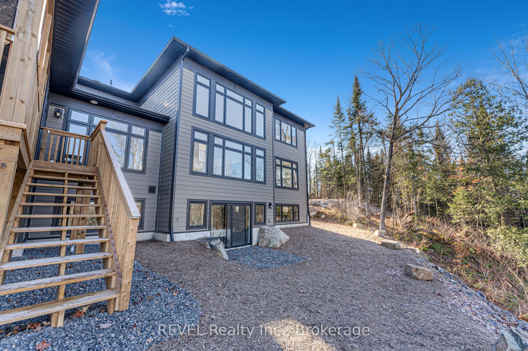 1008 Napier Court