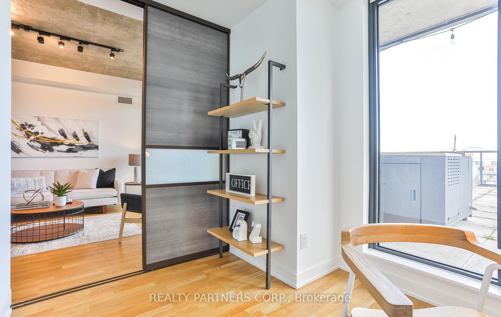 3 Bedrooms Condo at 8 Dovercourt,  Toronto For sale