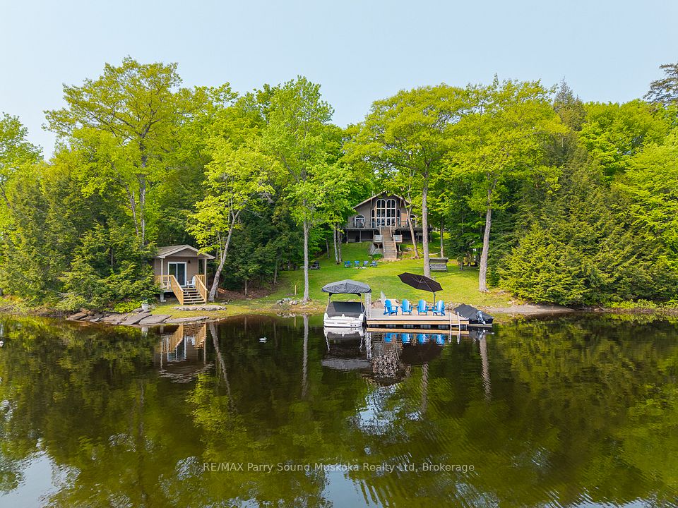 456 NORTH MEADOWCOVE