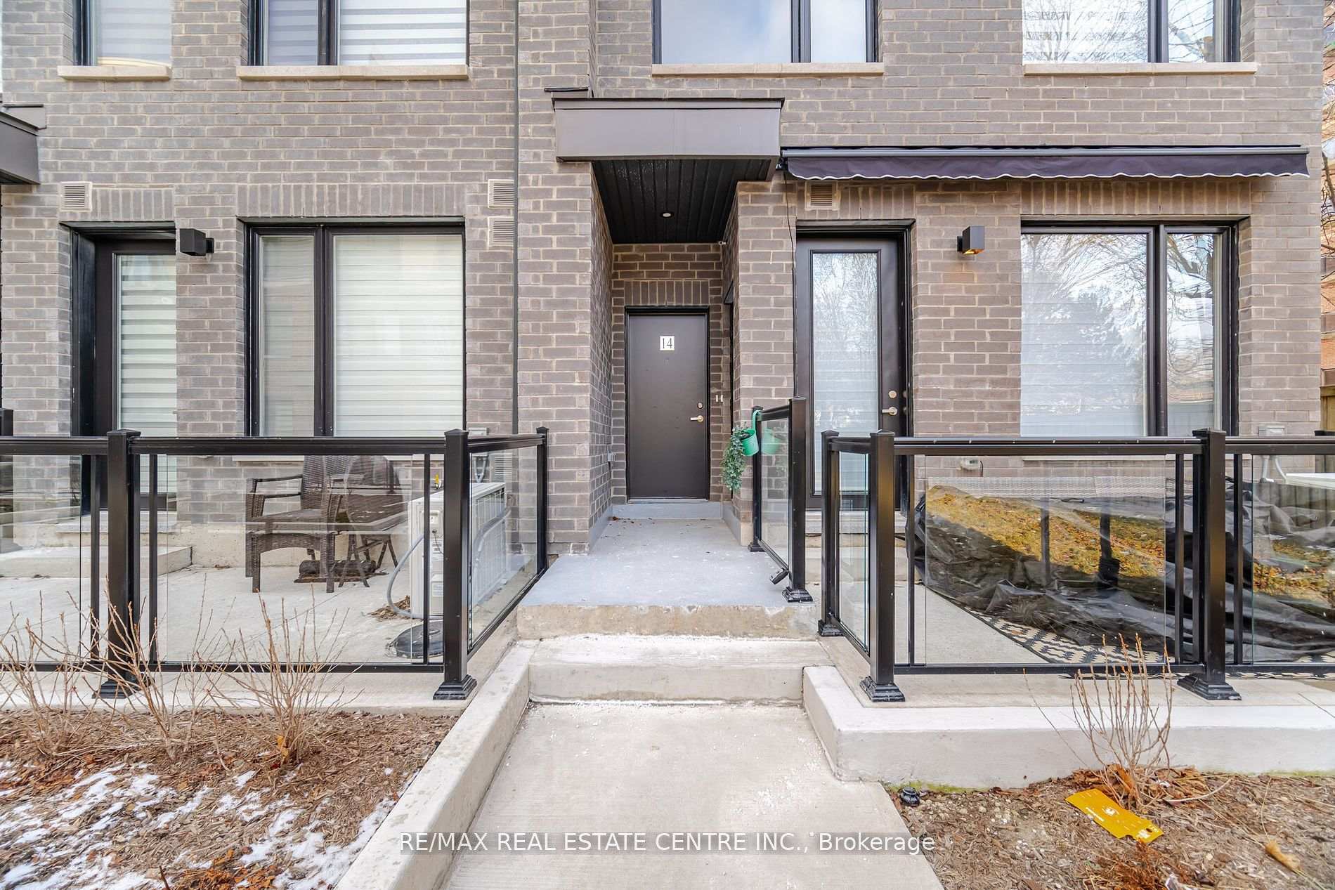 2 Bedrooms Condo at 3562 Colonial,  Mississauga For sale