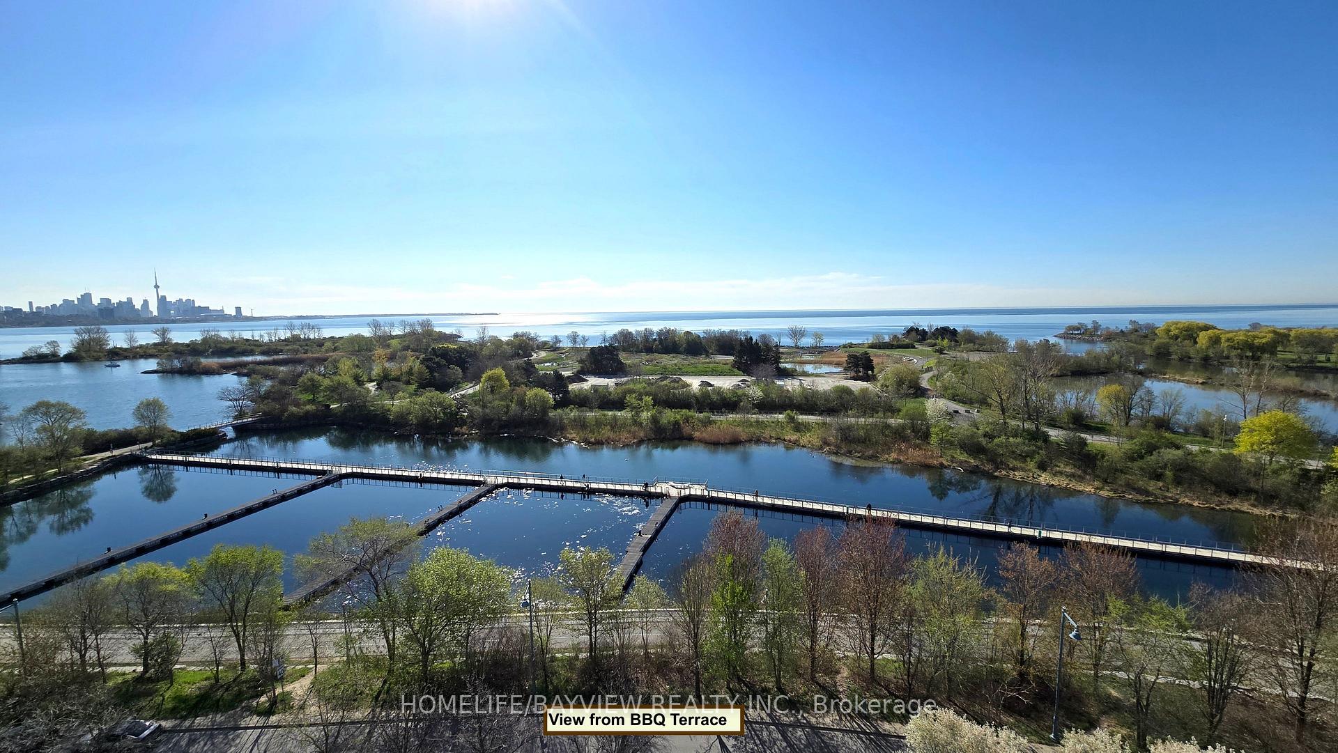 2 Bedrooms Condo at 30 SHORE BREEZE, Toronto For sale