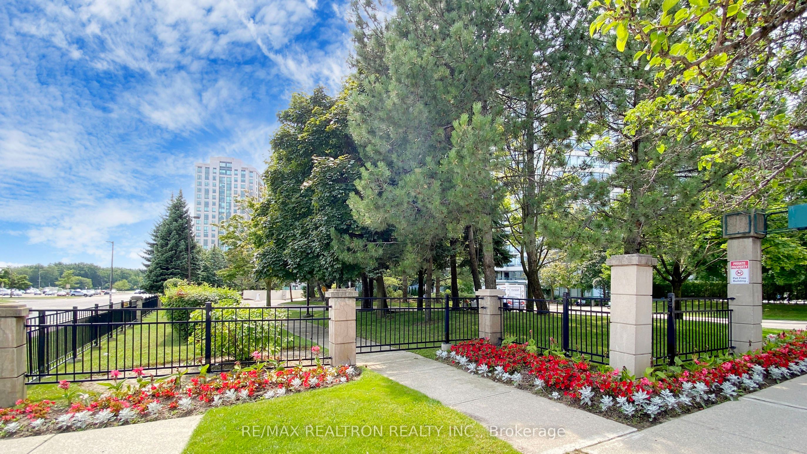 110 Promenade Circle S, #504