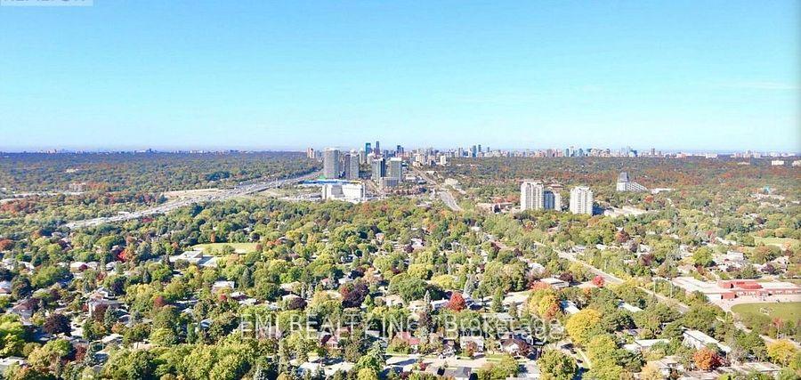 3 Bedrooms Condo at 36 Forest Manor,  Toronto For sale