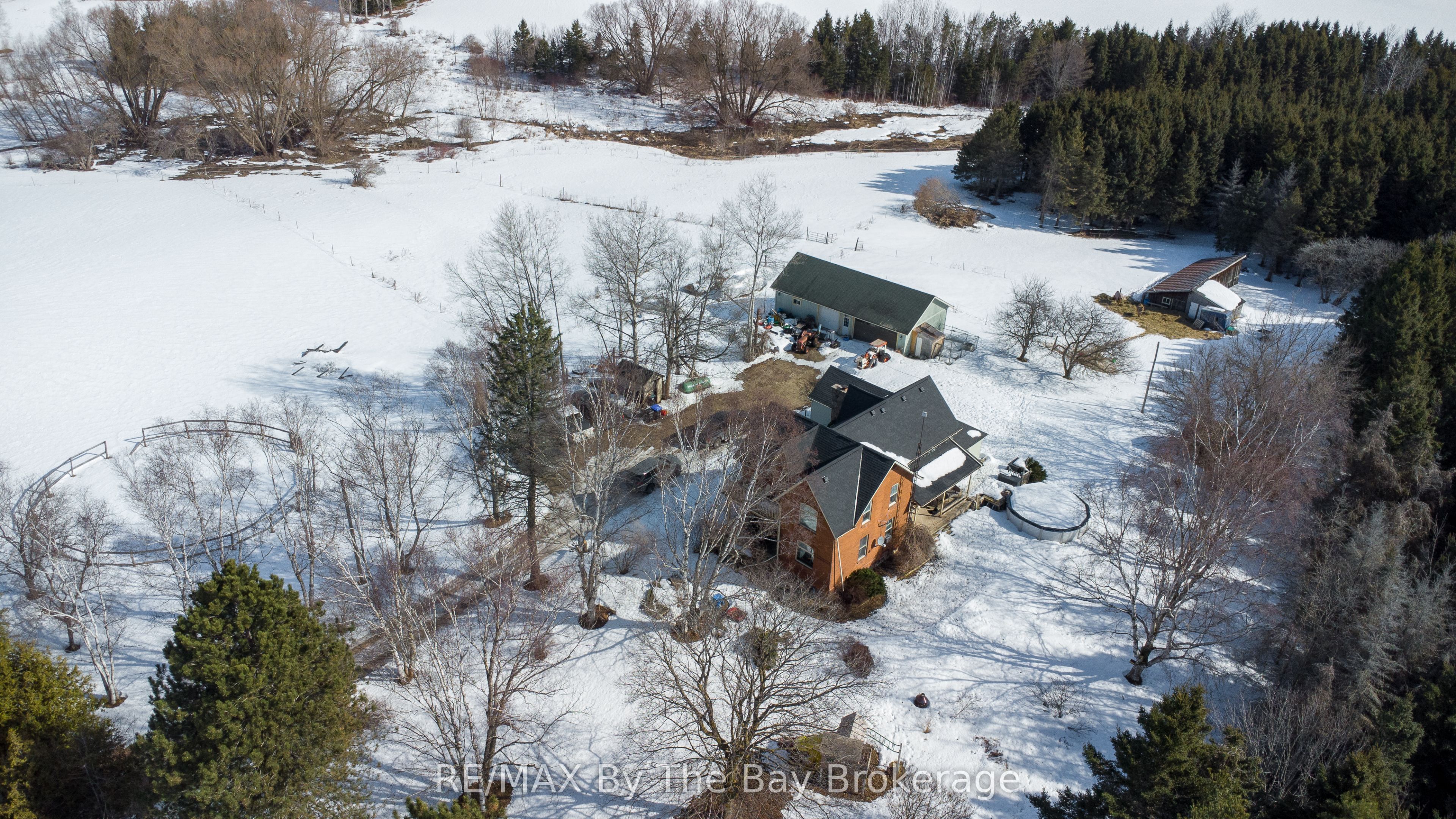 2553 County 42 Road, Clearview, ON L0M 1S0