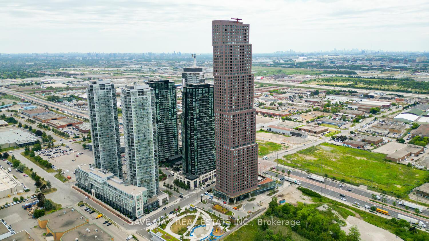 1 Bedroom Condo at 2920 Highway 7, Vaughan For sale