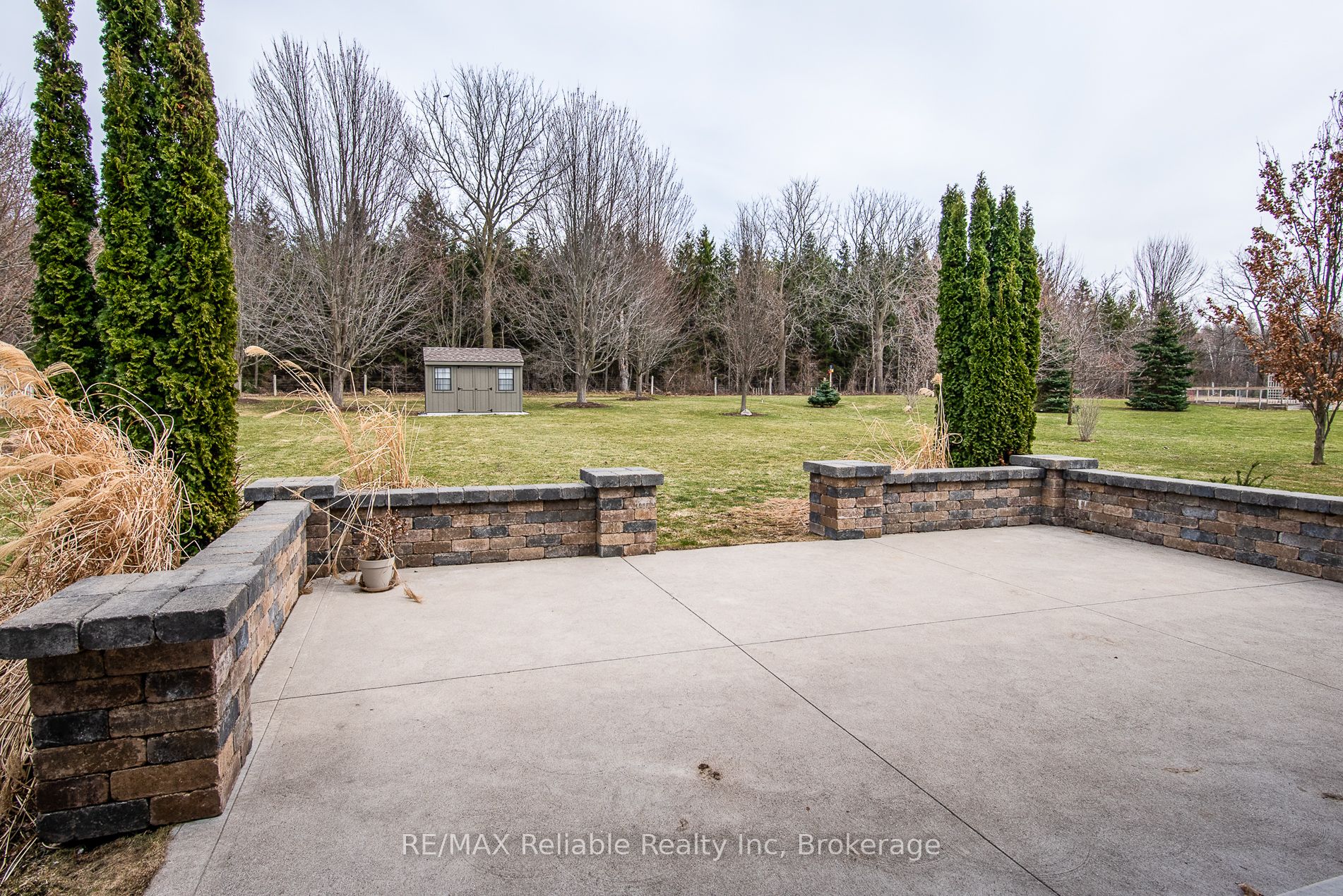 24 Carriage Lane, Bluewater, ON N0M 1G0