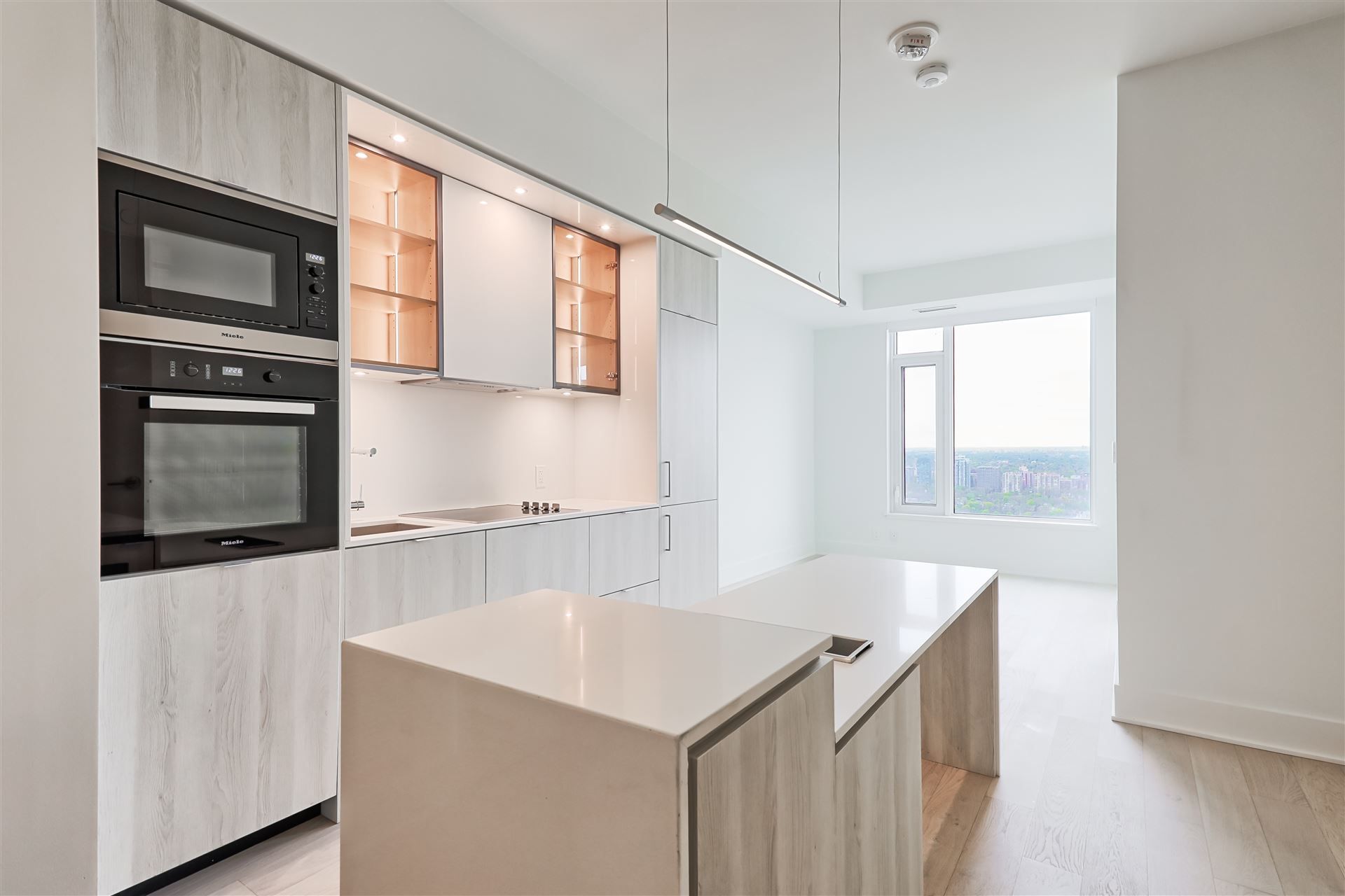 11 Yorkville Avenue 4503