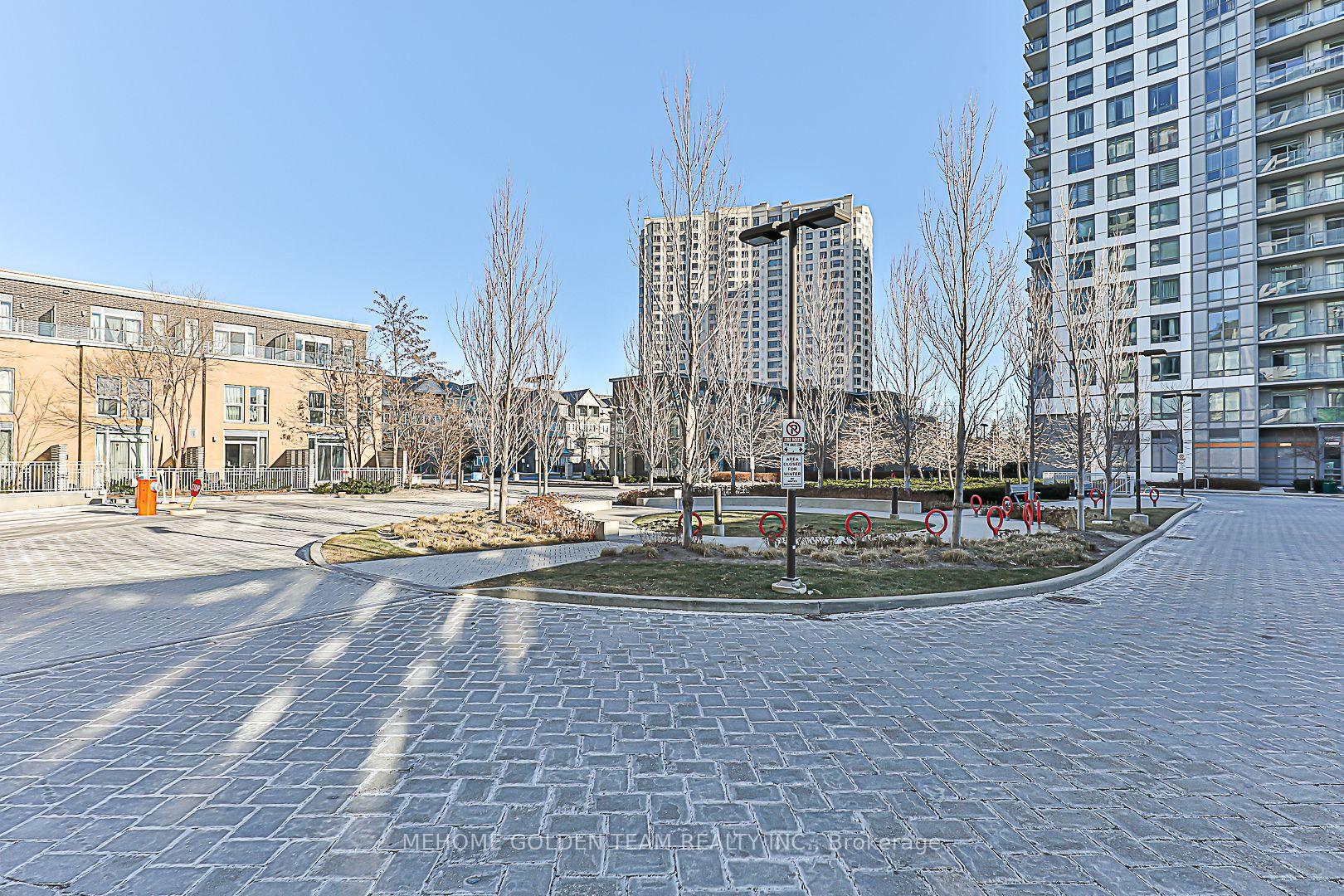 3 Bedrooms Condo at 185 Bonis,  Toronto For sale