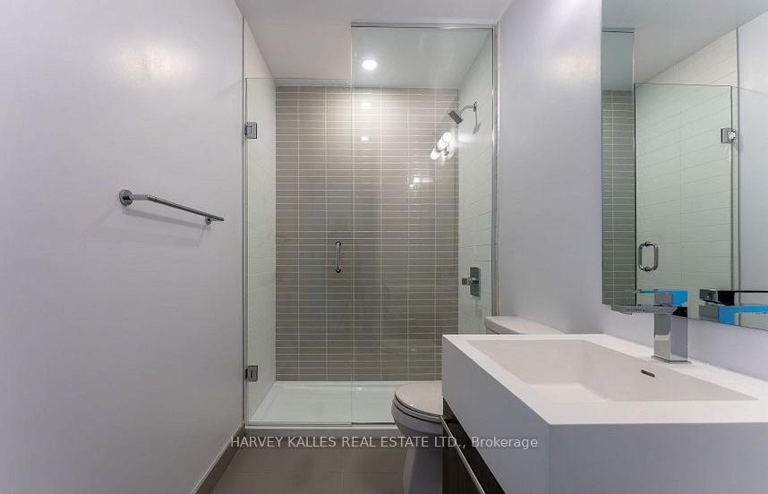 25 Neighbourhood Lane 714