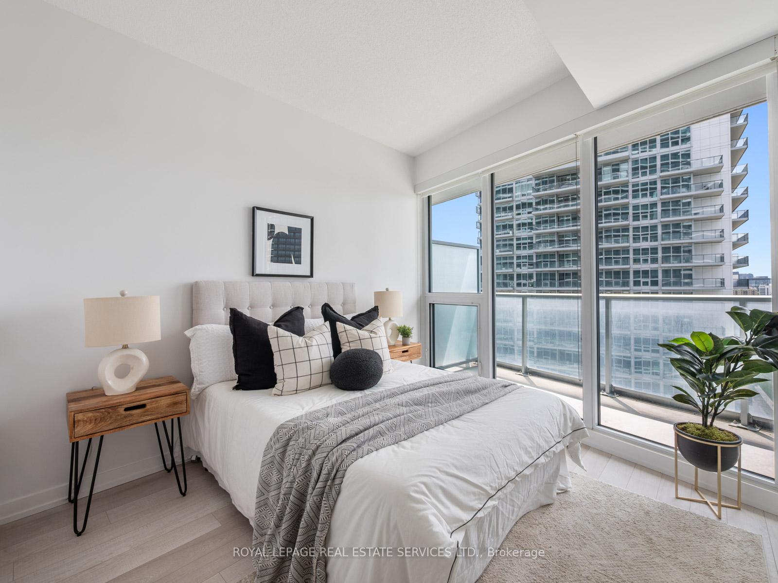 2 Bedrooms Condo at 115 McMahon, Toronto For sale