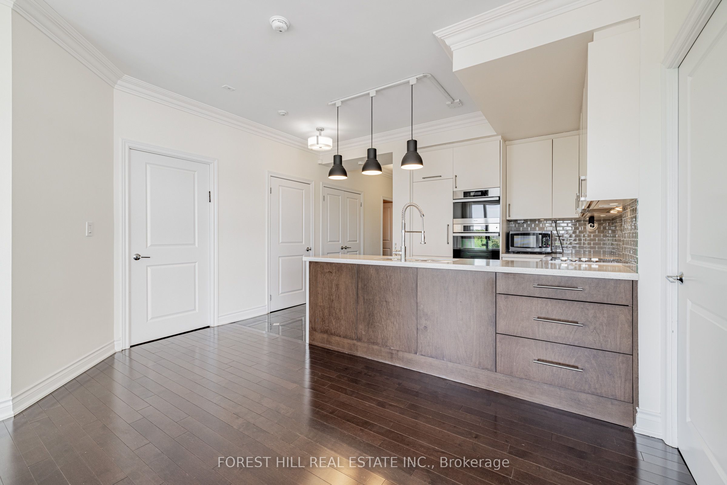 800 Spadina Road, #602