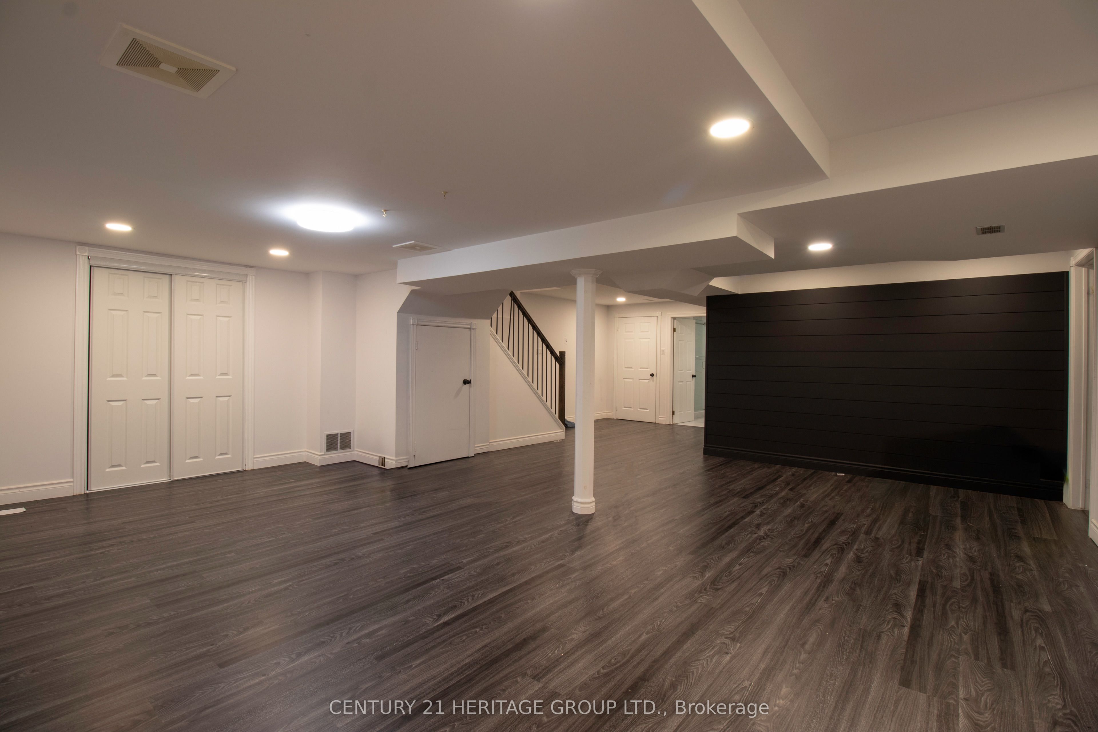 27 Charing Crescent