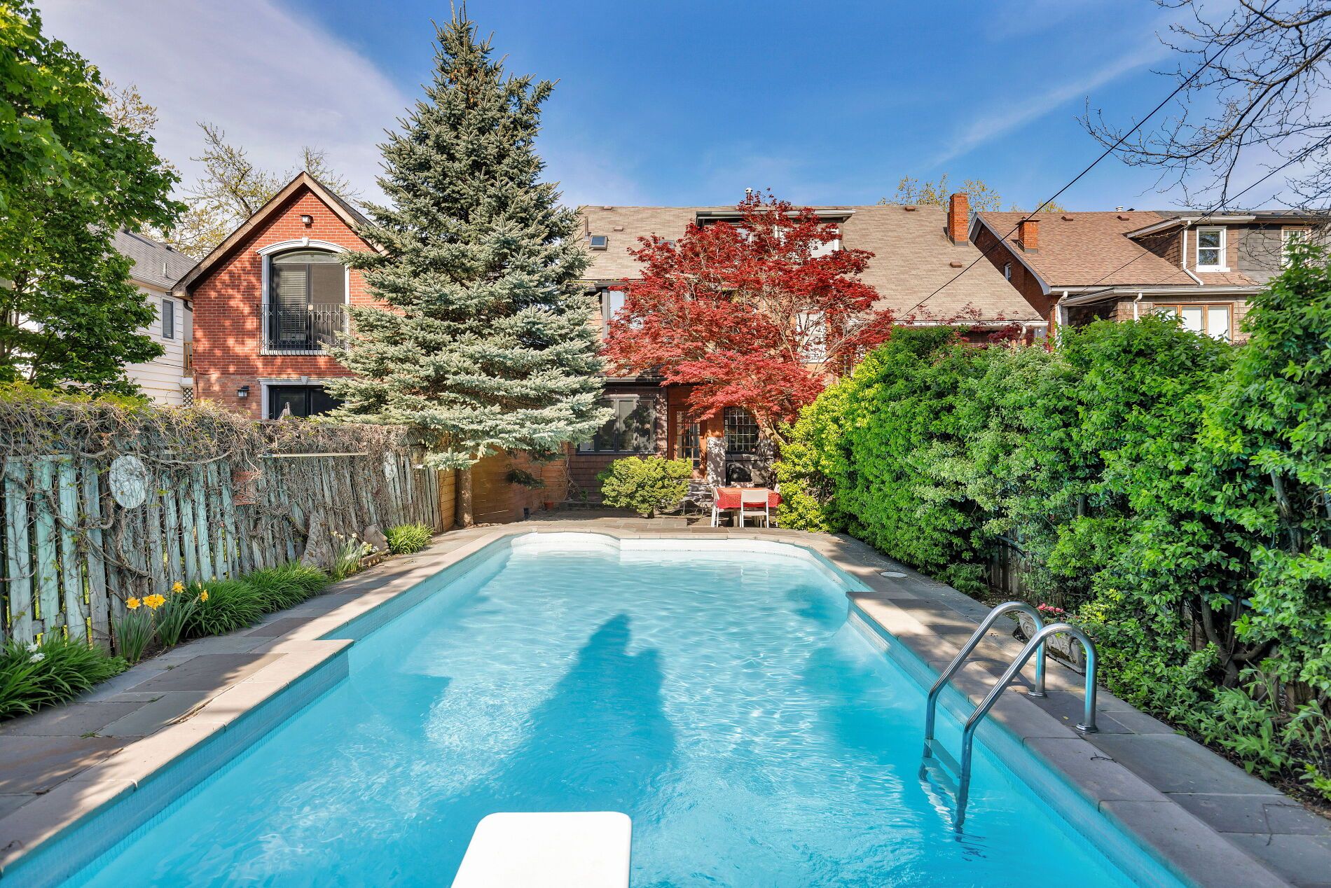 296 Glen Road
