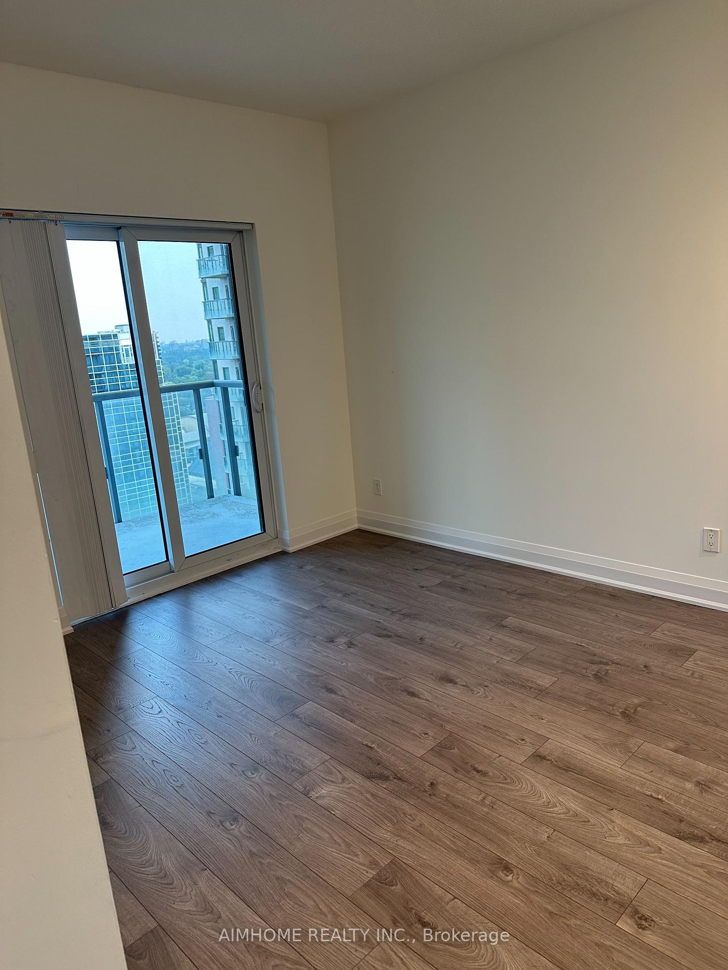 3 Bedrooms Condo at 5168 YONGE, Toronto For sale