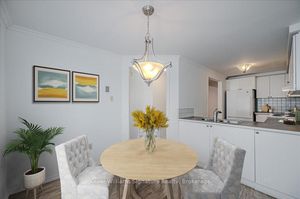 3 Bedrooms Condo at 2055 Walkers,  Burlington For sale
