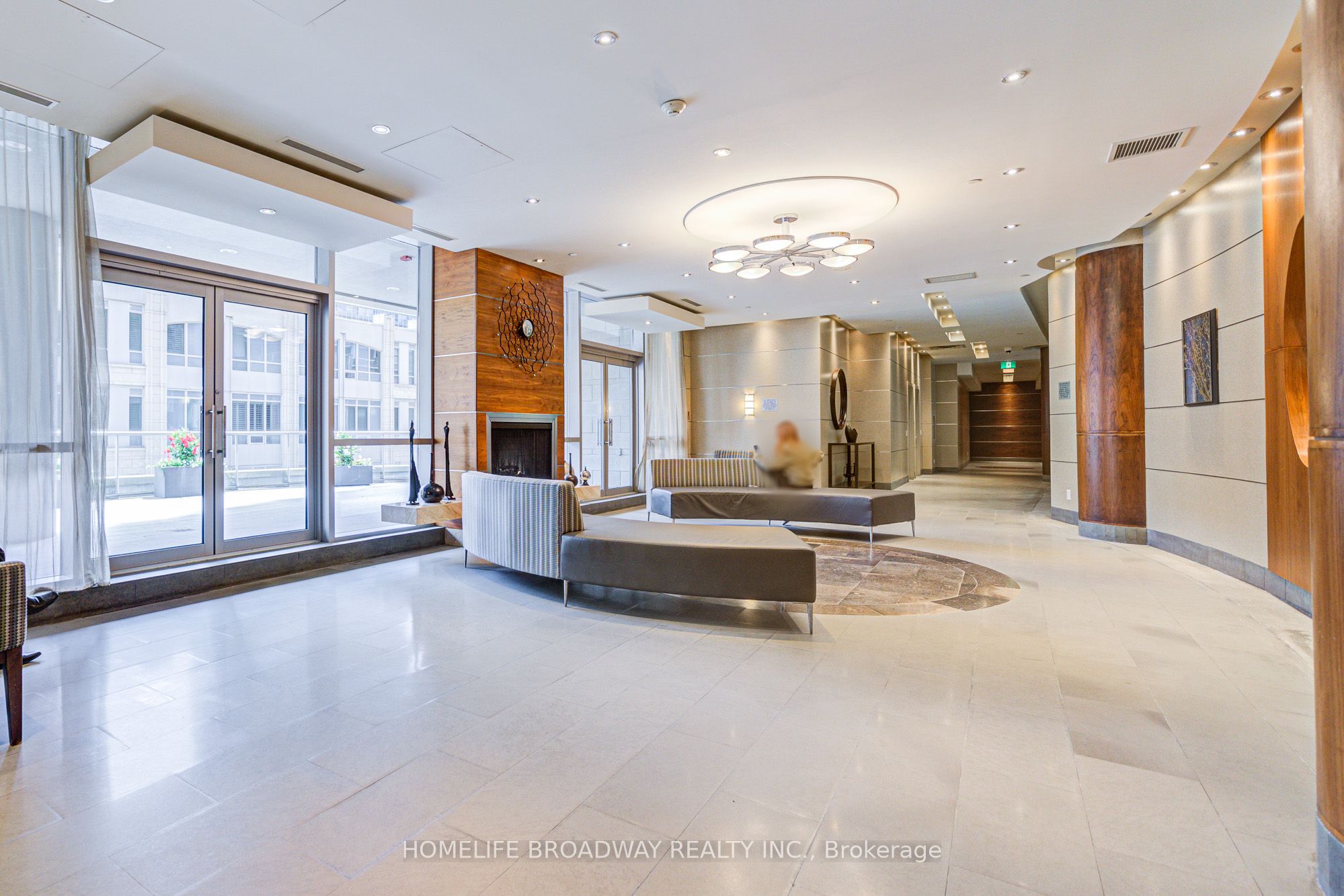 #215 - 763 Bay Street, Toronto, ON M5G 2R3