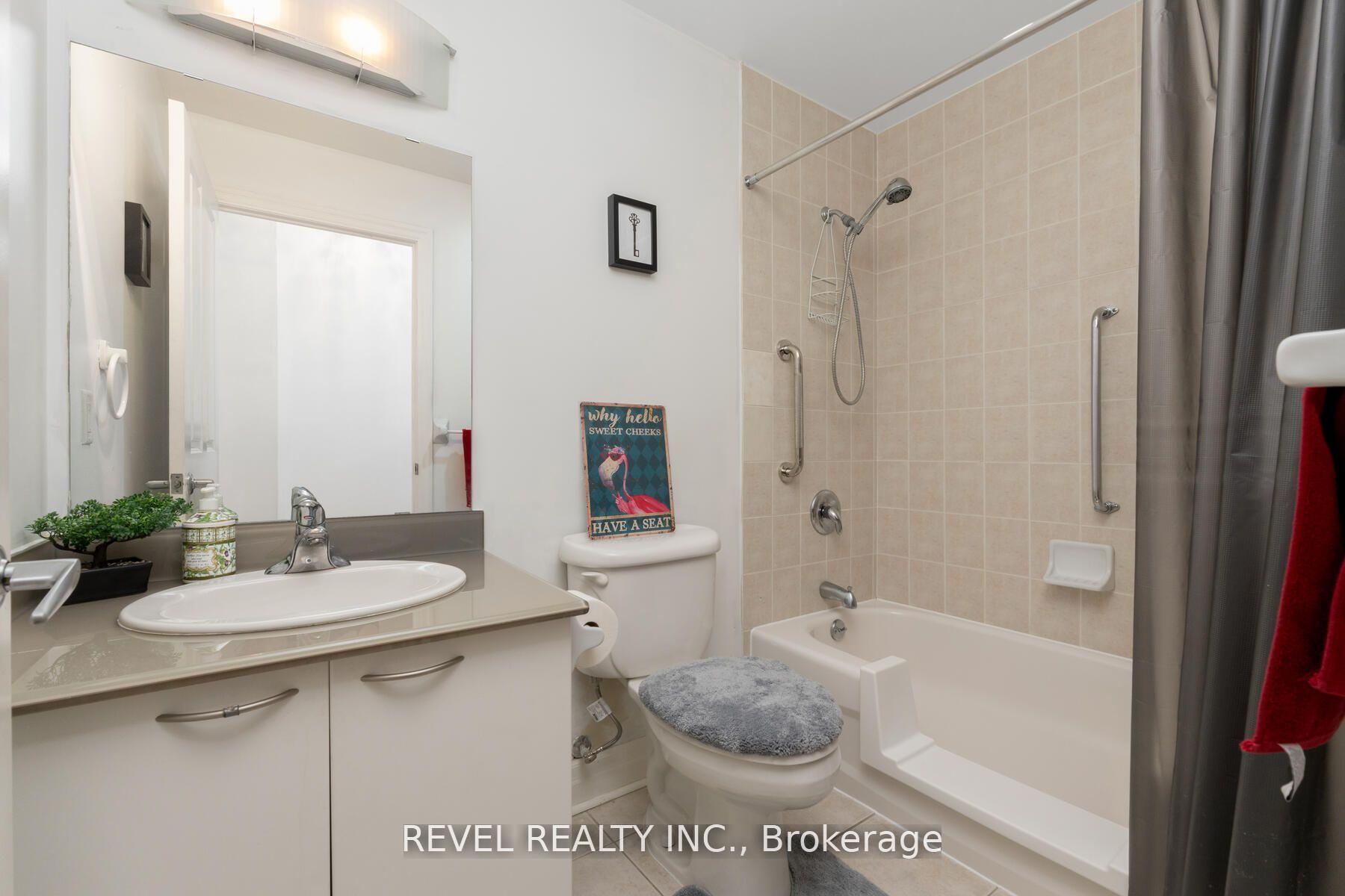 3 Bedrooms Condo at 88 Palace Pier, Toronto For sale