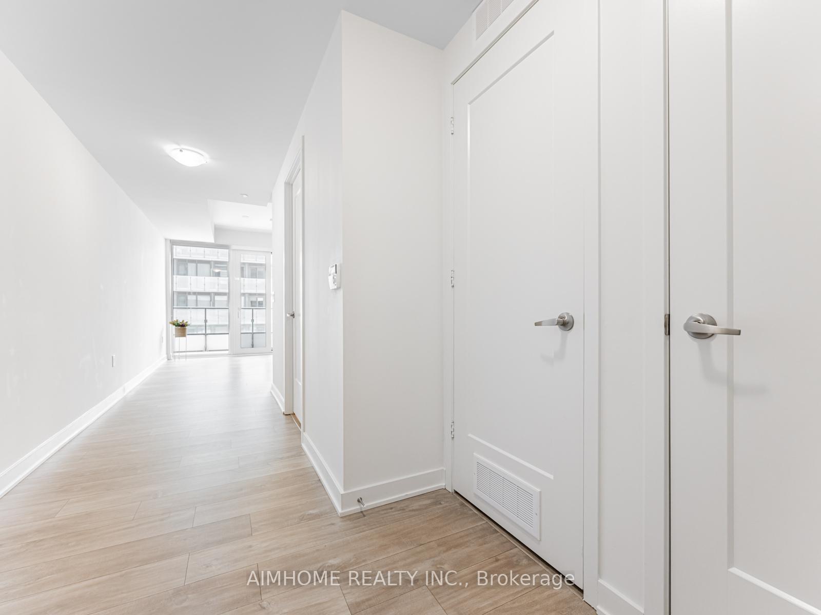 3 Bedrooms Condo at 70 Princess, Toronto For sale
