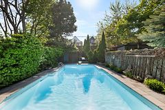 296 Glen Road