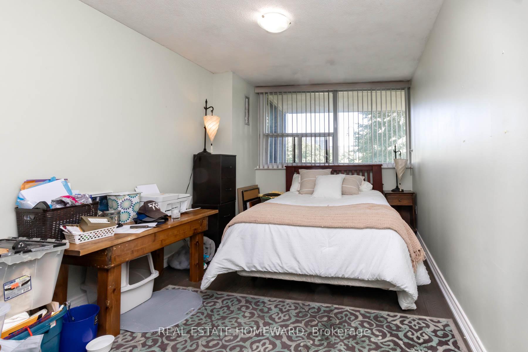 3 Bedrooms Condo at 45 Huntingdale, Toronto For sale
