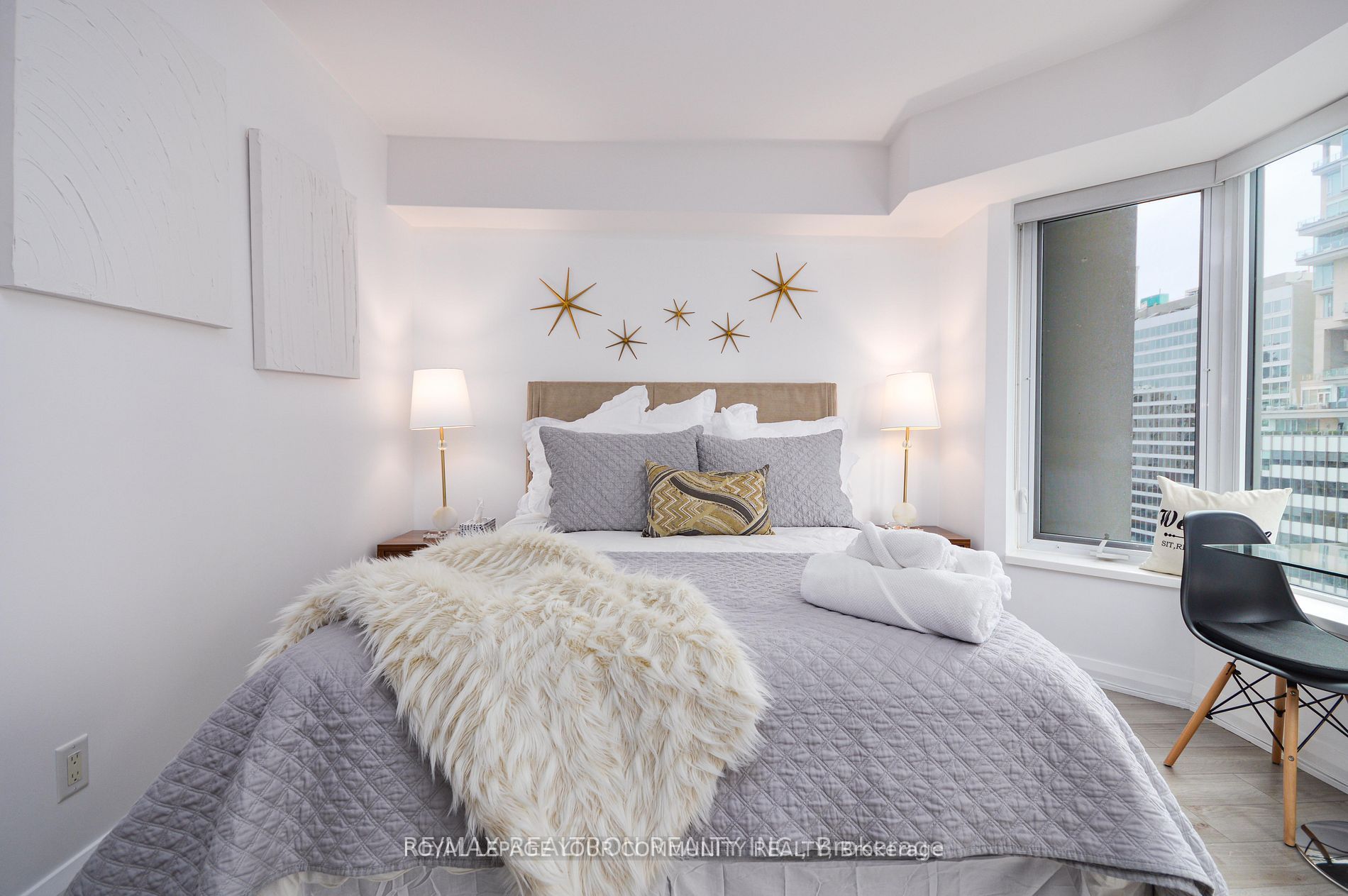 155 Yorkville Avenue, #1408