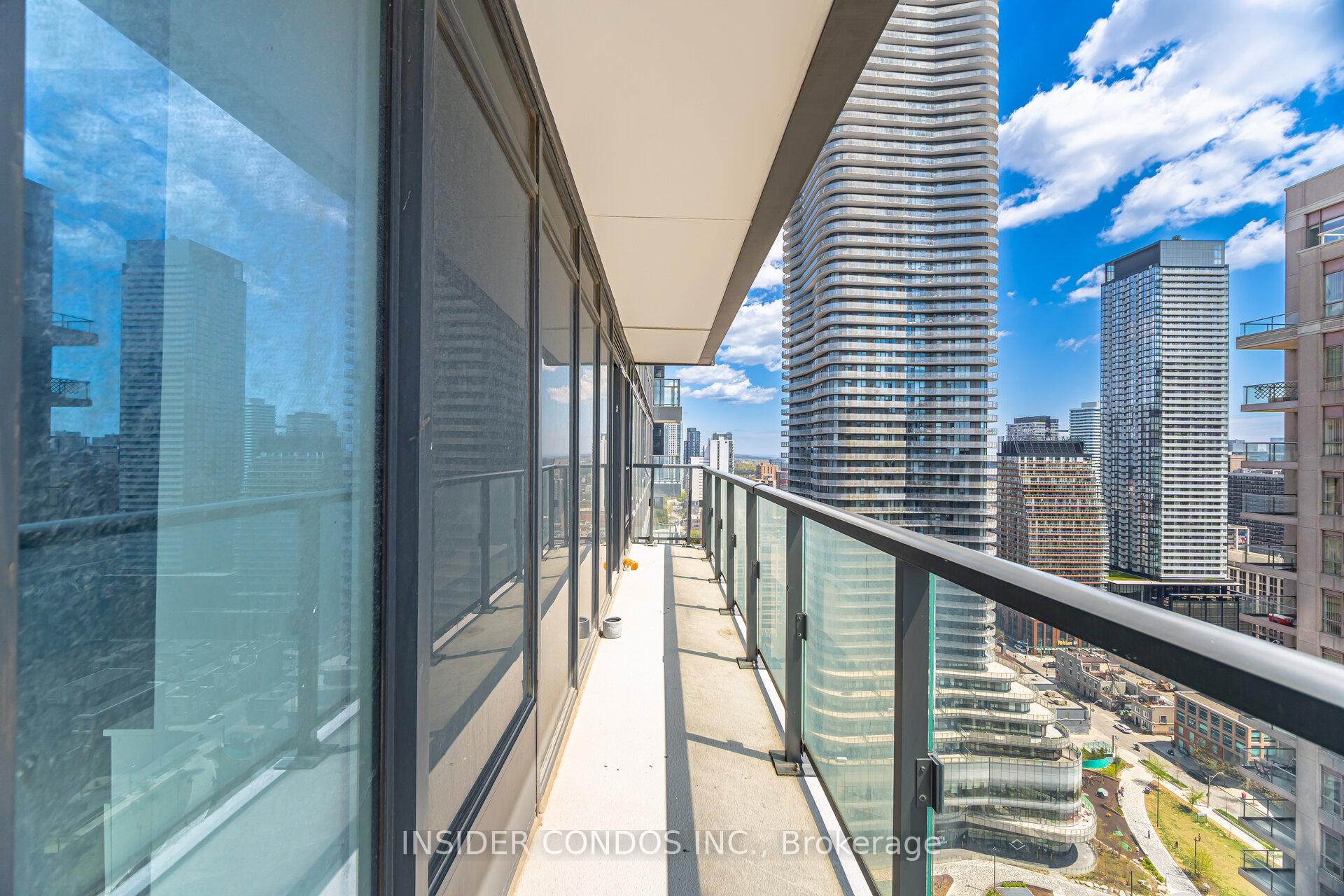 2 Bedrooms Condo at 955 Bay, Toronto For sale