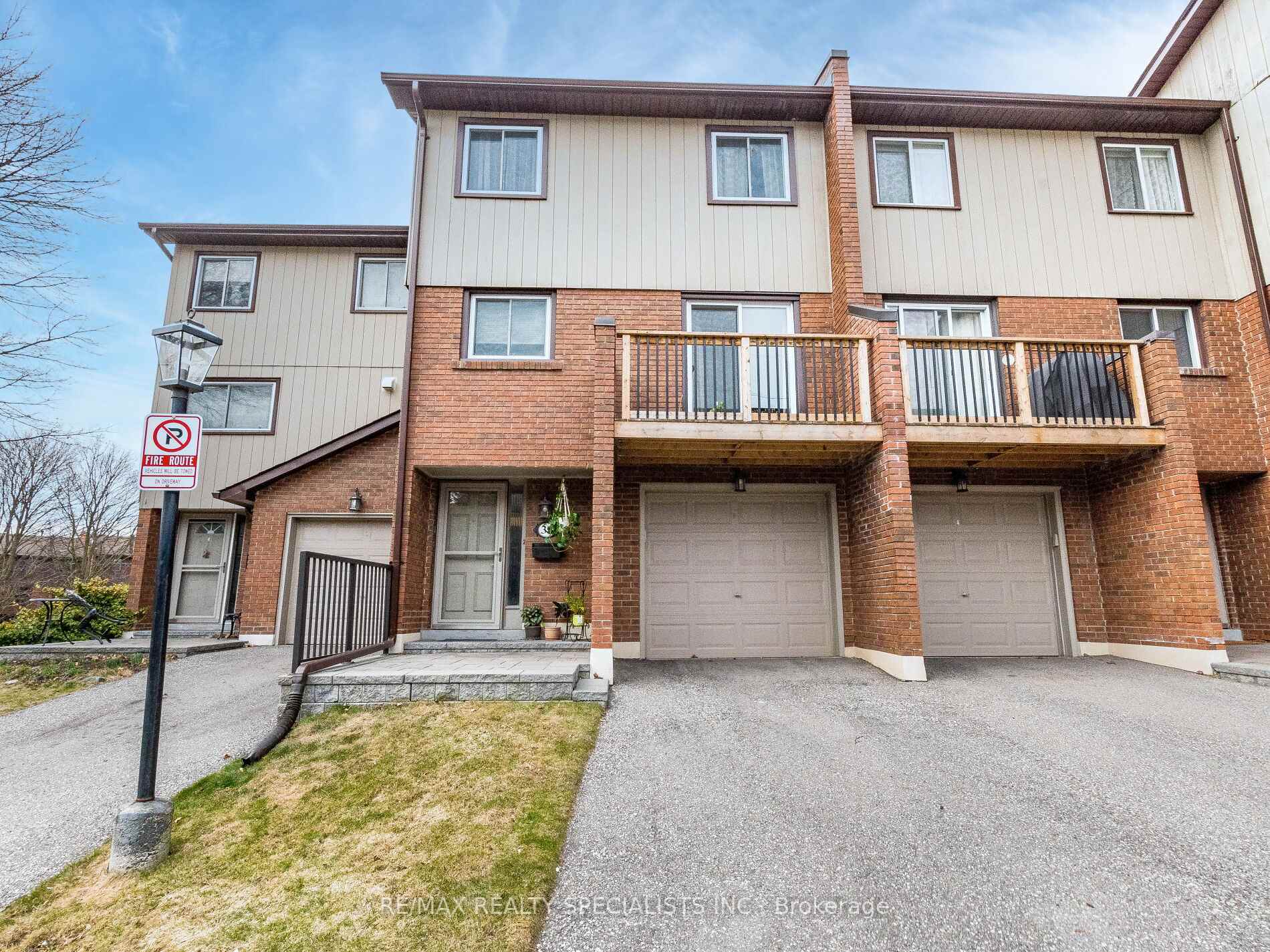 3 Bedrooms Condo at 1764 Rathburn,  Mississauga For sale