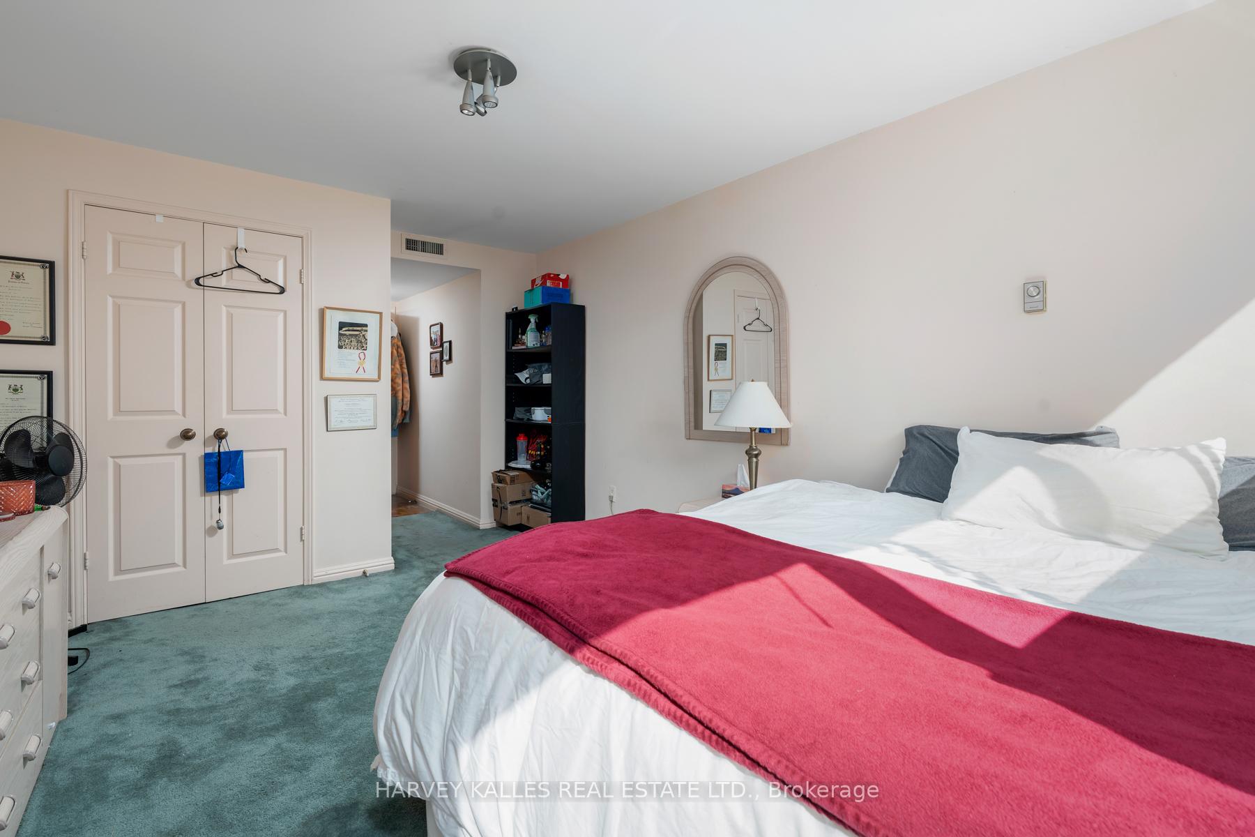 2 Bedrooms Condo at 3900 Yonge, Toronto For sale