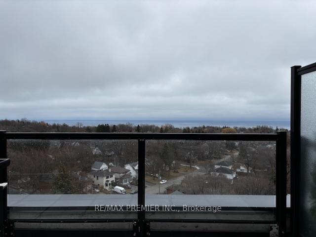 3 Bedrooms Condo at 2799 Kingston,  Toronto For sale