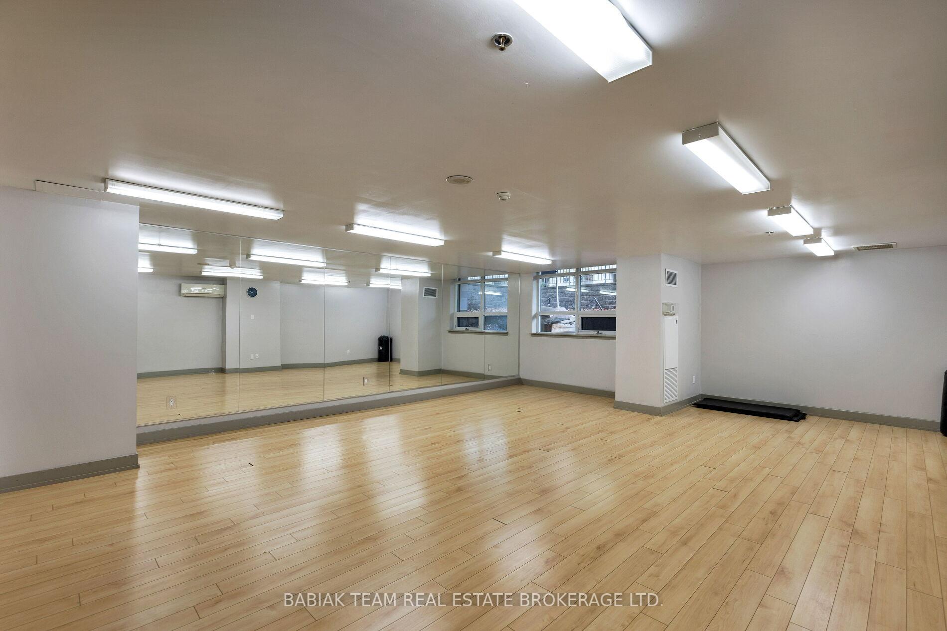 3 Bedrooms Condo at 816 Lansdowne, Toronto For sale