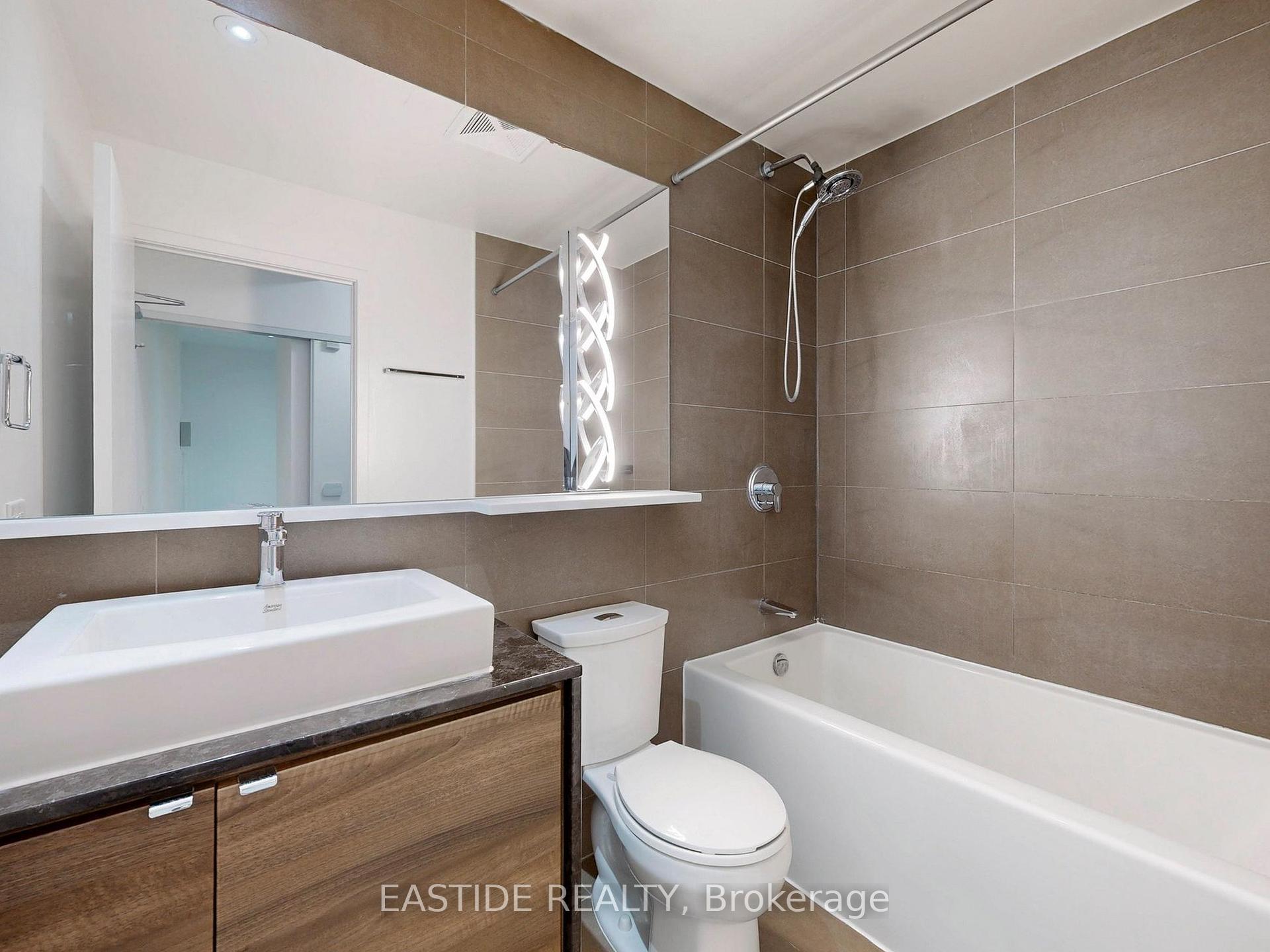 2 Bedrooms Condo at 121 Mcmahon, Toronto For sale