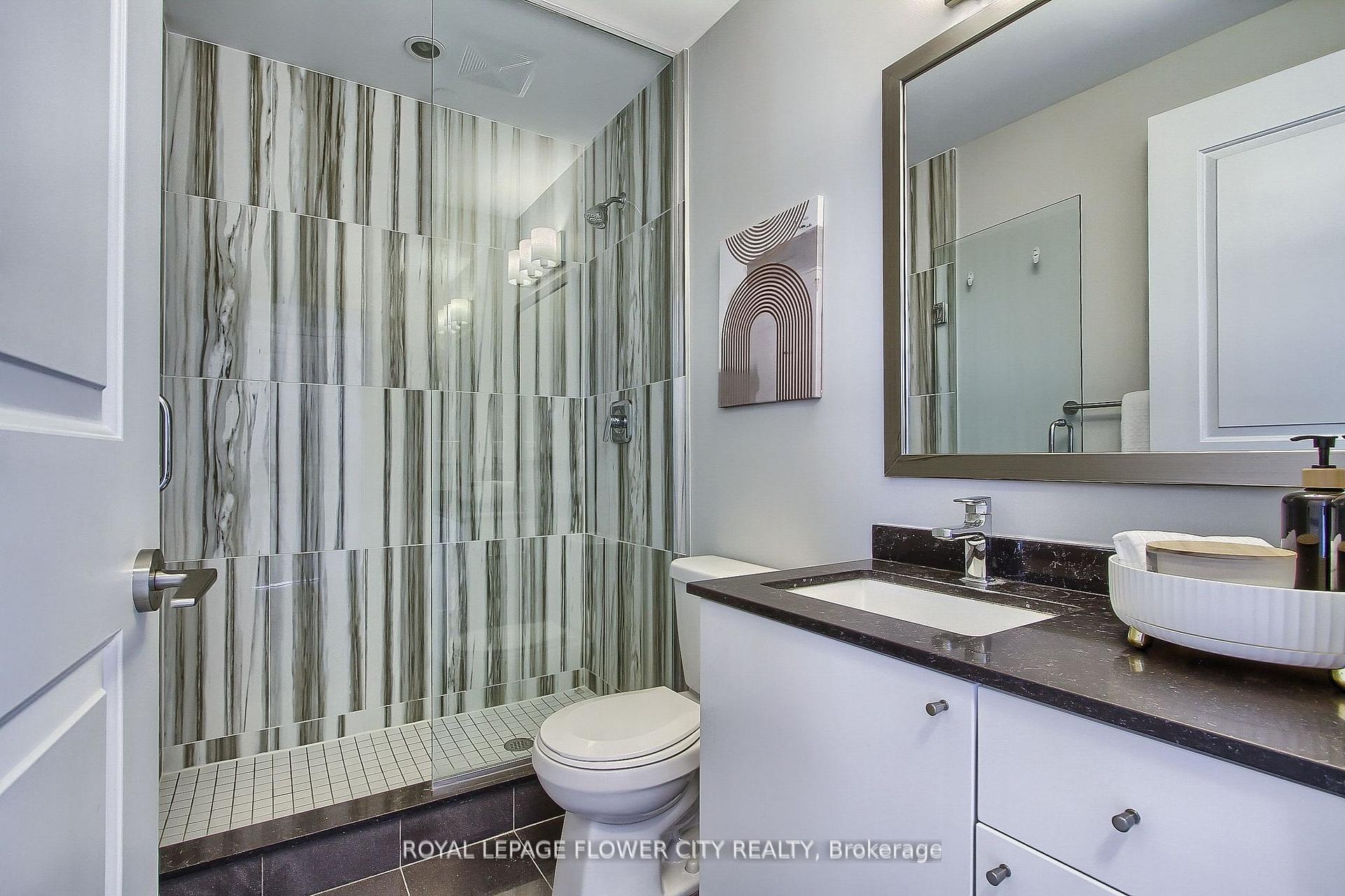 3 Bedrooms Condo at 5025 Four Springs, Mississauga For sale
