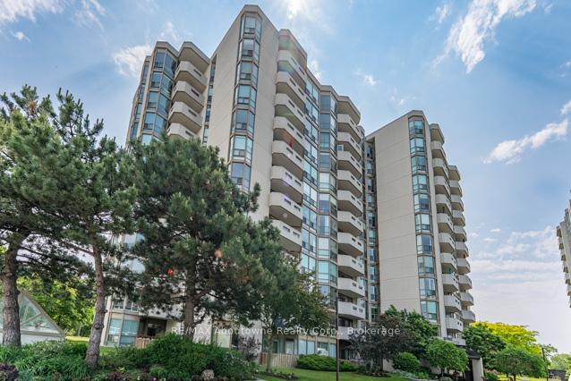 2 Bedrooms Condo at 5080 Pinedale, Burlington For sale
