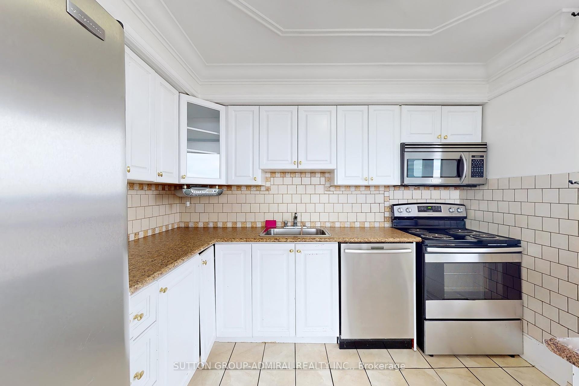 2 Bedrooms Condo at 135 Antibes, Toronto For sale