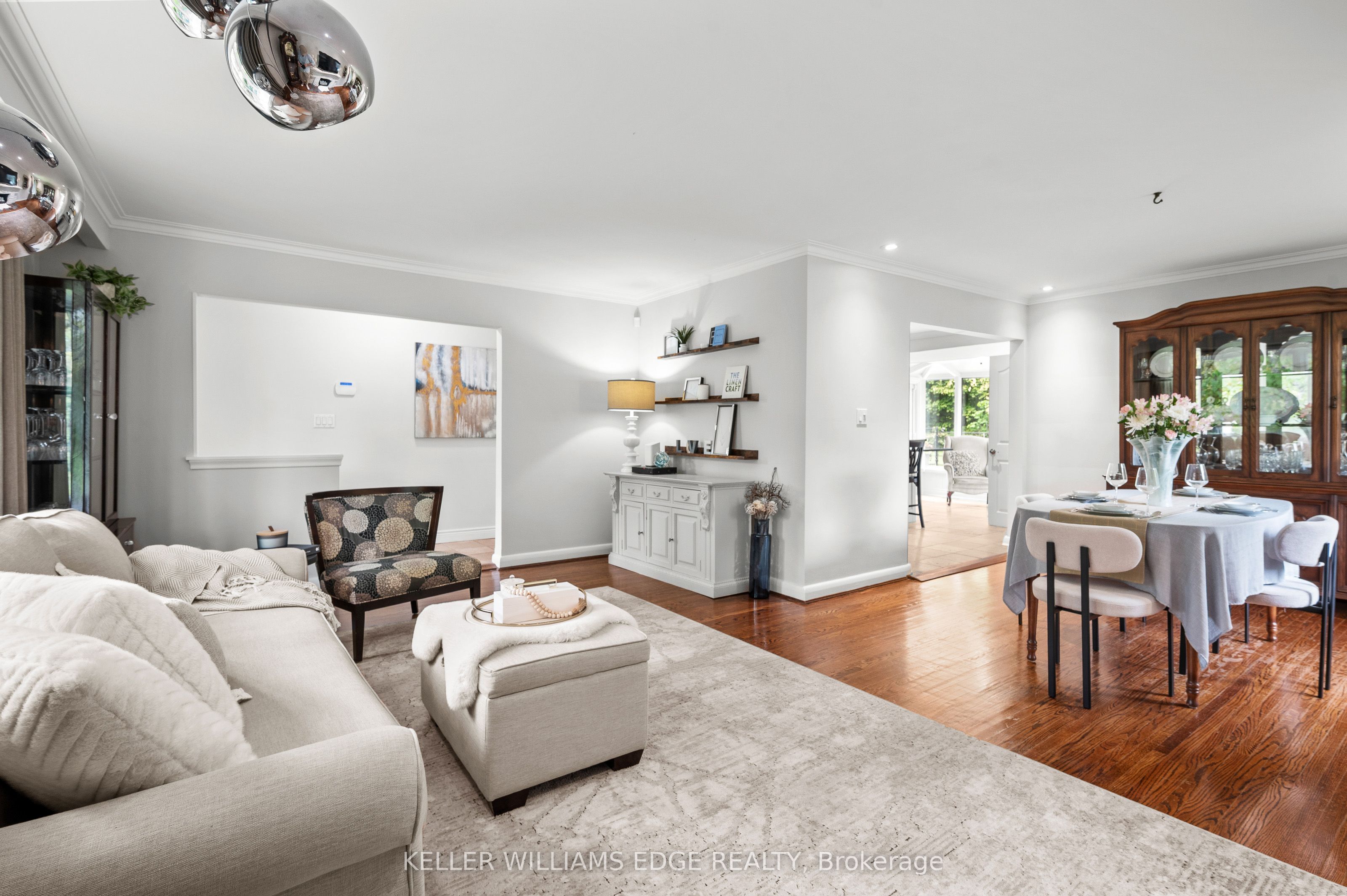 1589 Crediton Parkway