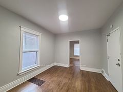 1450 Dundas Street E Main