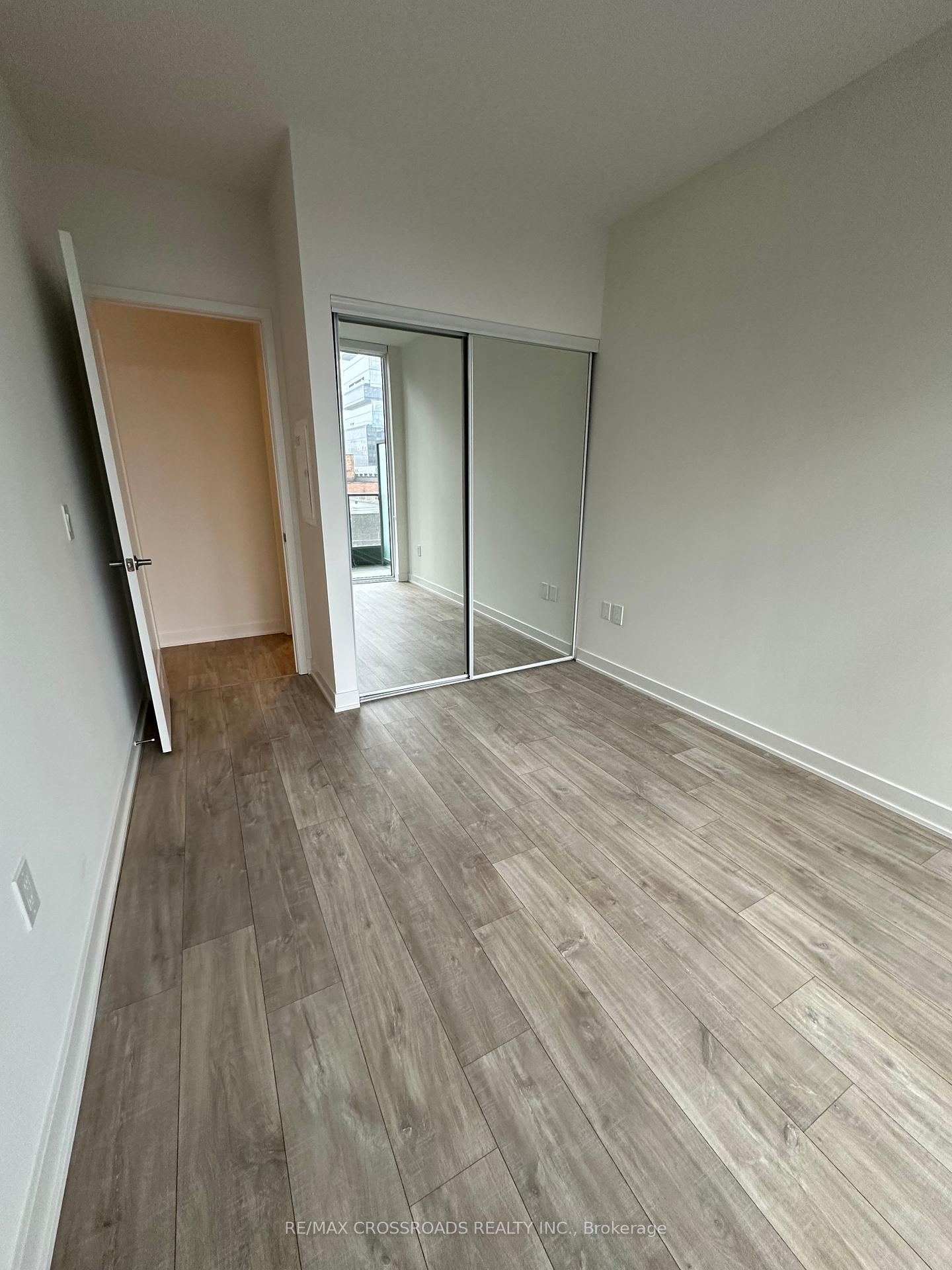 2 Bedrooms Condo at 70 Princess,  Toronto For sale