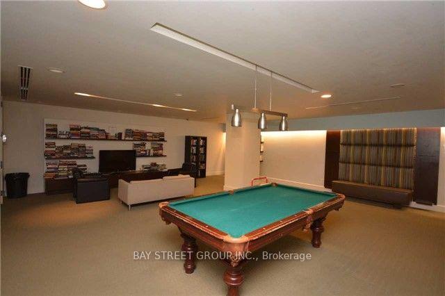 1 Bedroom Condo at 8 York, Toronto For sale
