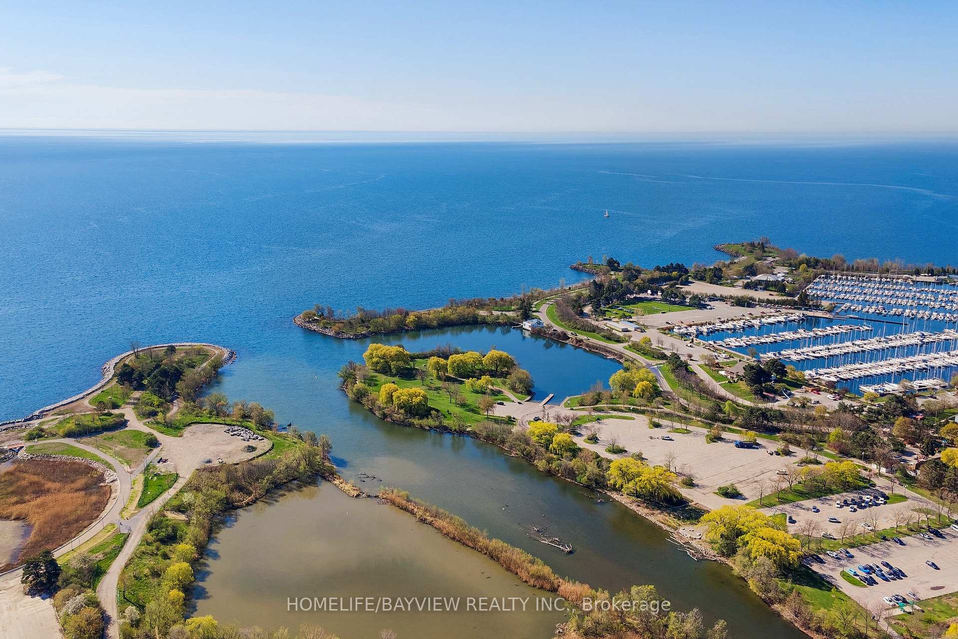 2 Bedrooms Condo at 30 SHORE BREEZE, Toronto For sale