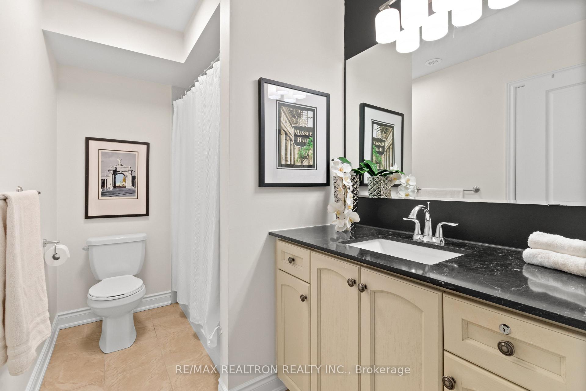 4 Bedrooms Condo at 1331 Major Mackenzie, Vaughan For sale