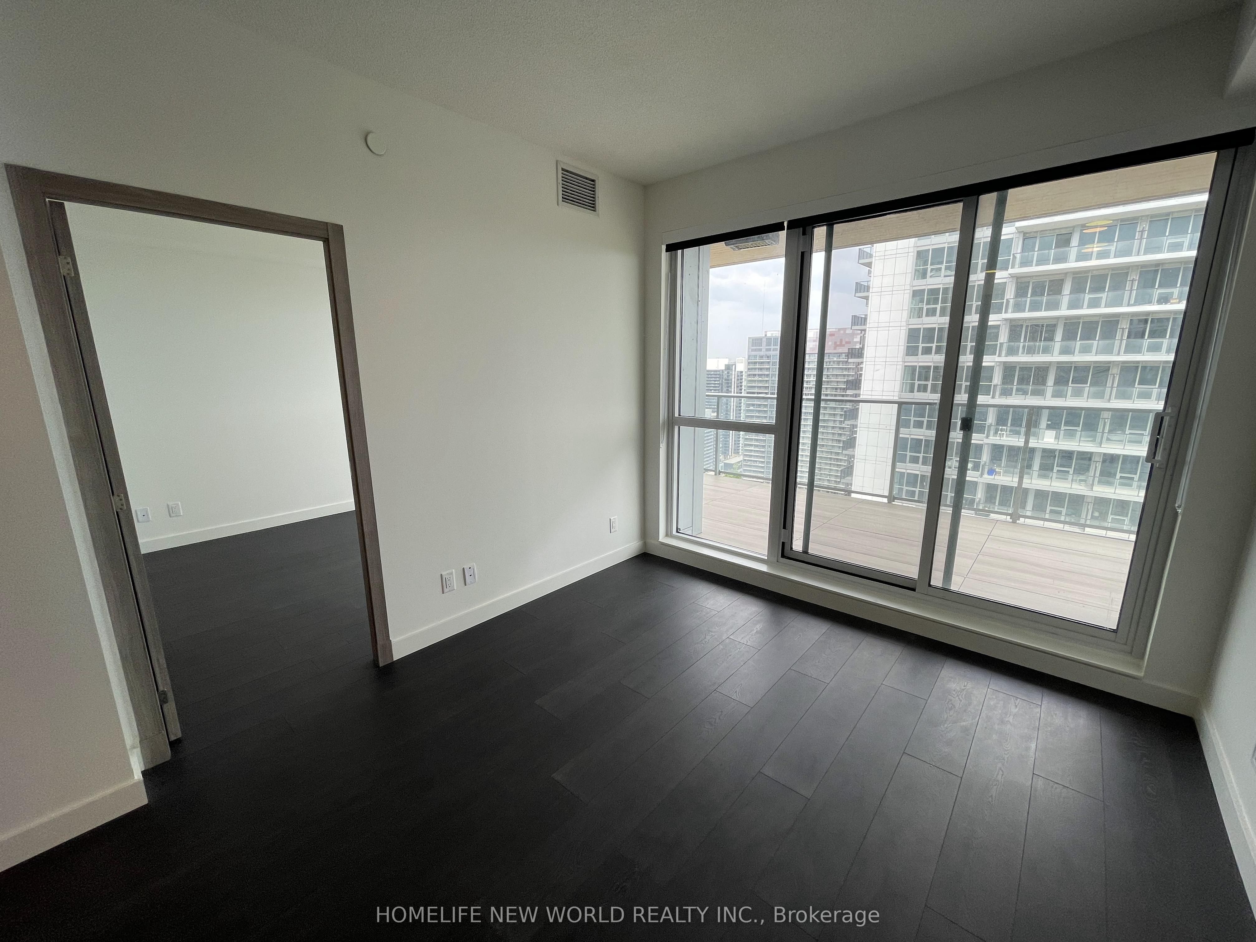 27 Mcmahon Drive, #3001