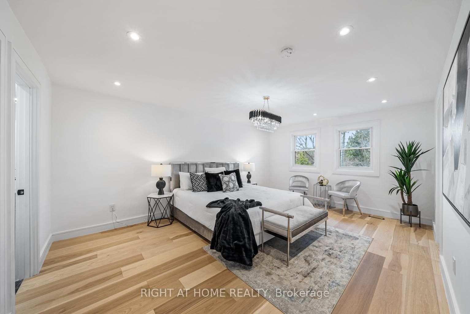 93 Pemberton Road