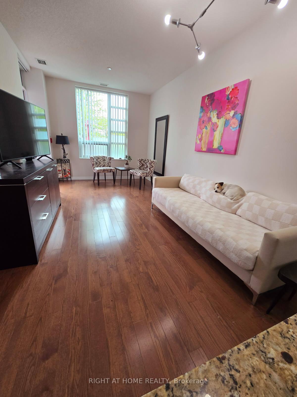 1 Bedroom Condo at 215 Sherway Gardens, Toronto For sale