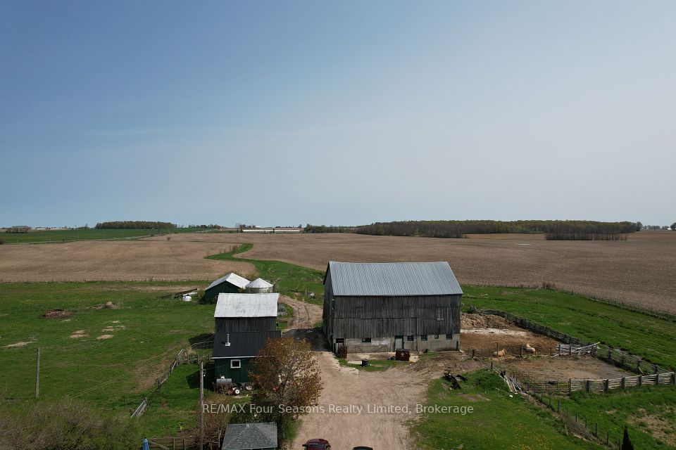 1592 Bruce Saugeen Town